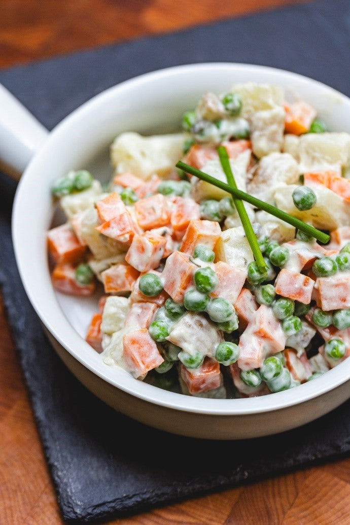 Ensalada Rusa con Salsa cremosa de limón